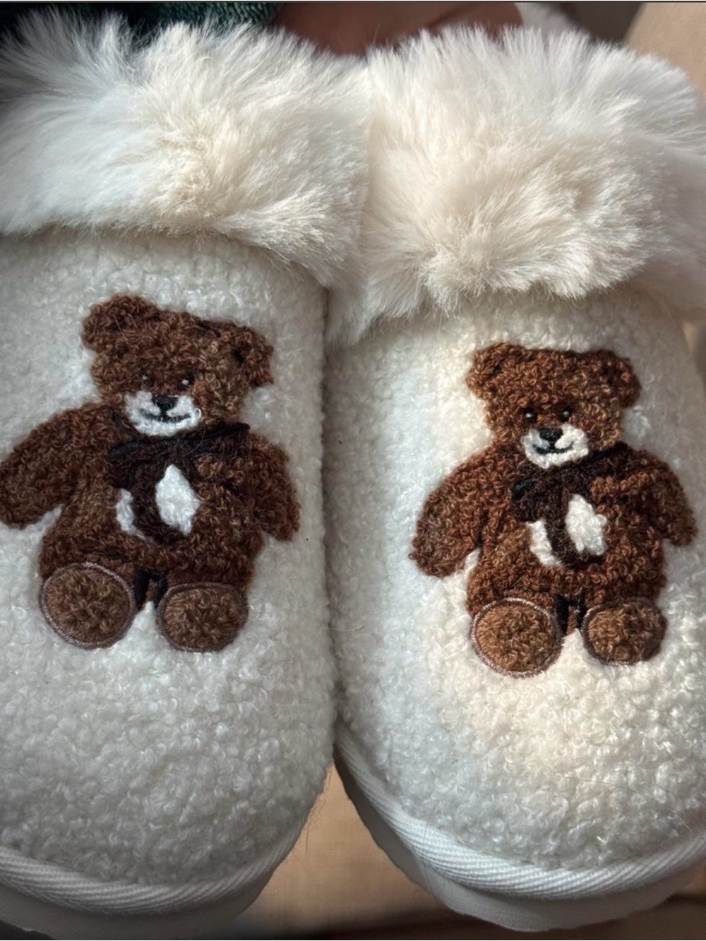American Eagle Outfitters Cream Teddy Bear Kids Slipper Boots